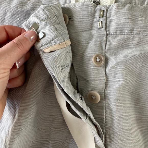 Aritzia Wilfred Allegra Shorts Size 4. - Picture 3 of 5